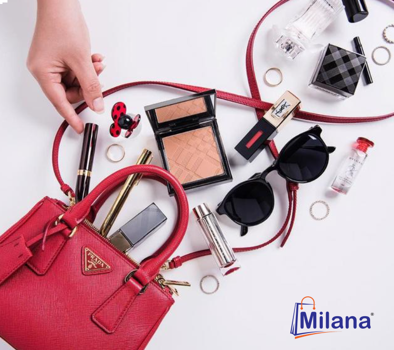 Các món đồ không thể thiếu trong túi xách của các bạn trẻ ngày nay